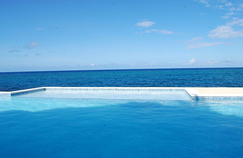 Whispering Seas Jamaica Apartment Ocho Rios Exterior photo